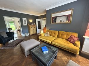 Photo 5- click for photo gallery